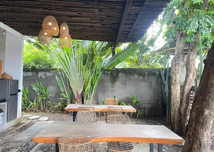 D'batan Kendal Pererenan Casa de hóspedes Canggu